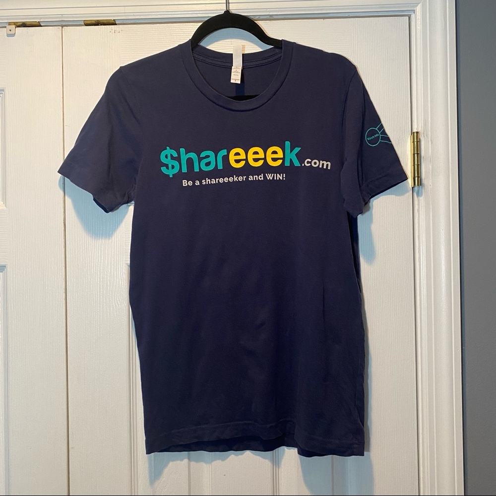 Shareeek.com Navy Blue Crewneck Graphic Tee